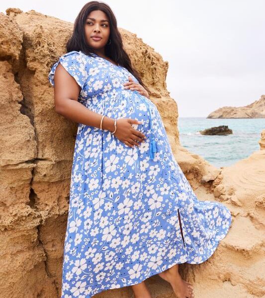 maternity dresses for wedding