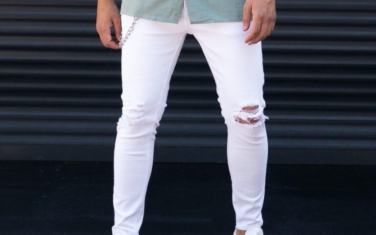 white jeans for women