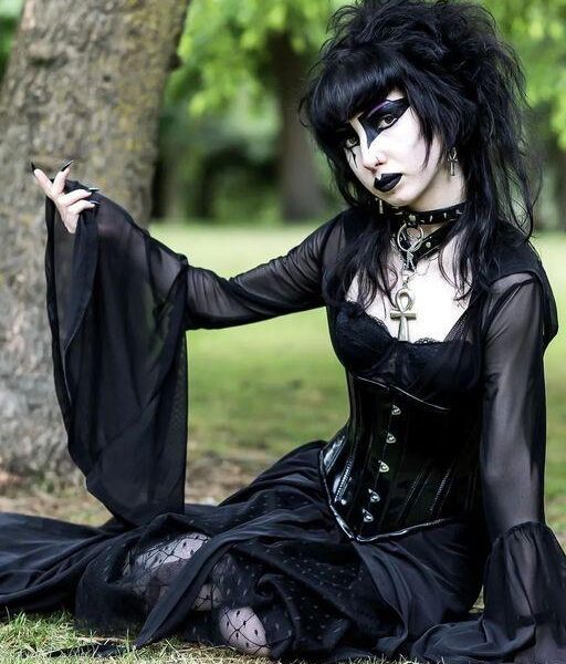 goth outfits female