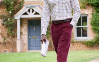 burgundy pants outfit