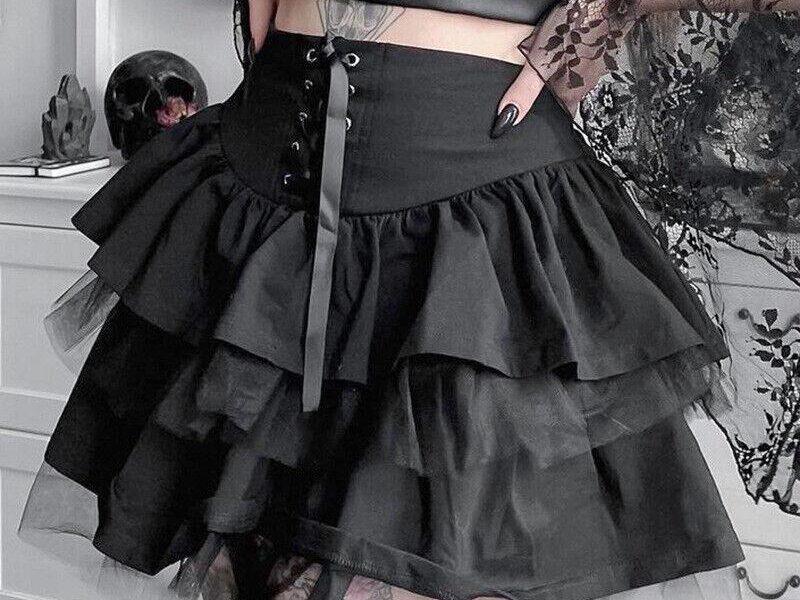 black skirt outfit